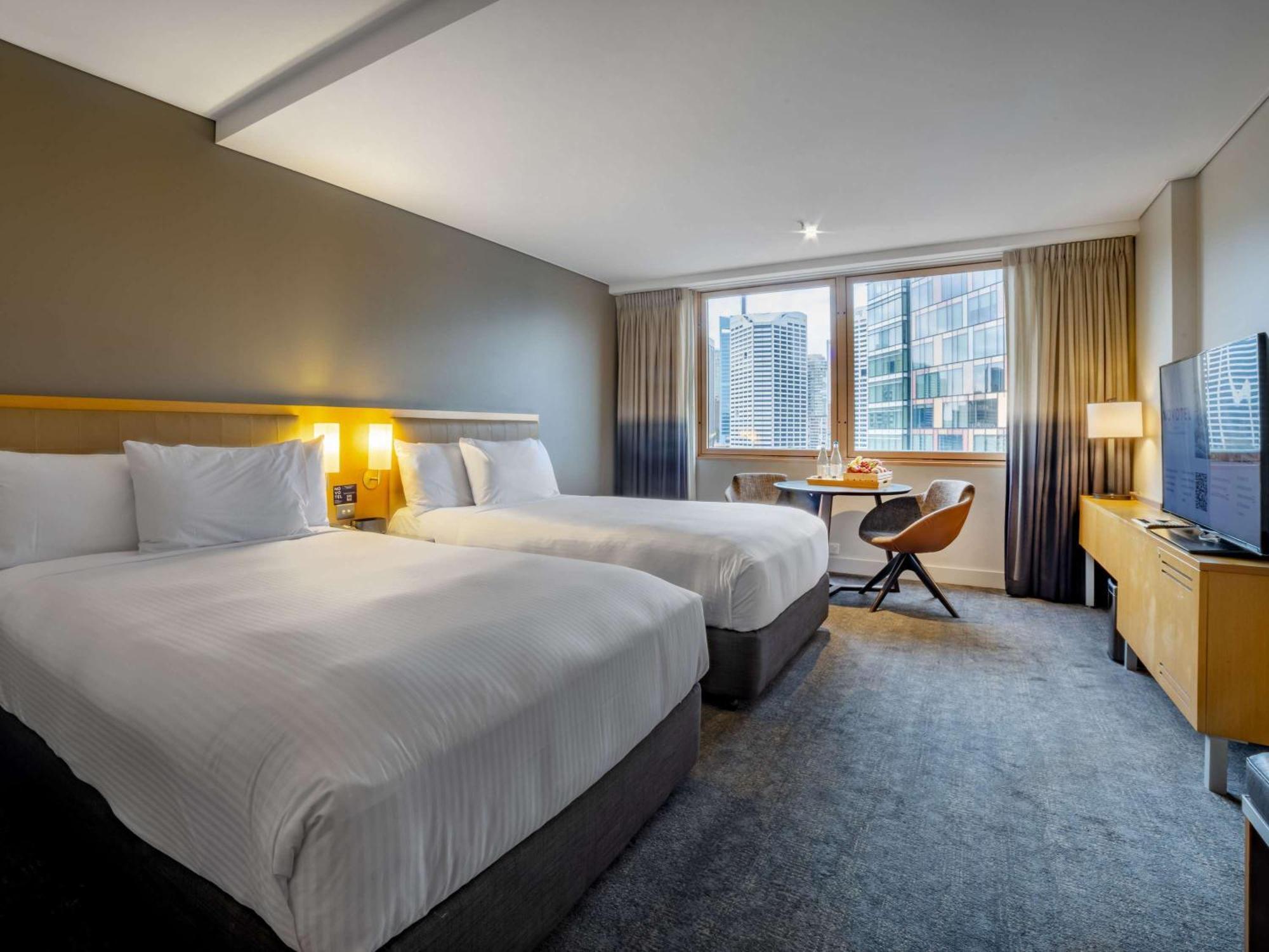 Novotel Darling Harbour Hotel 4*
