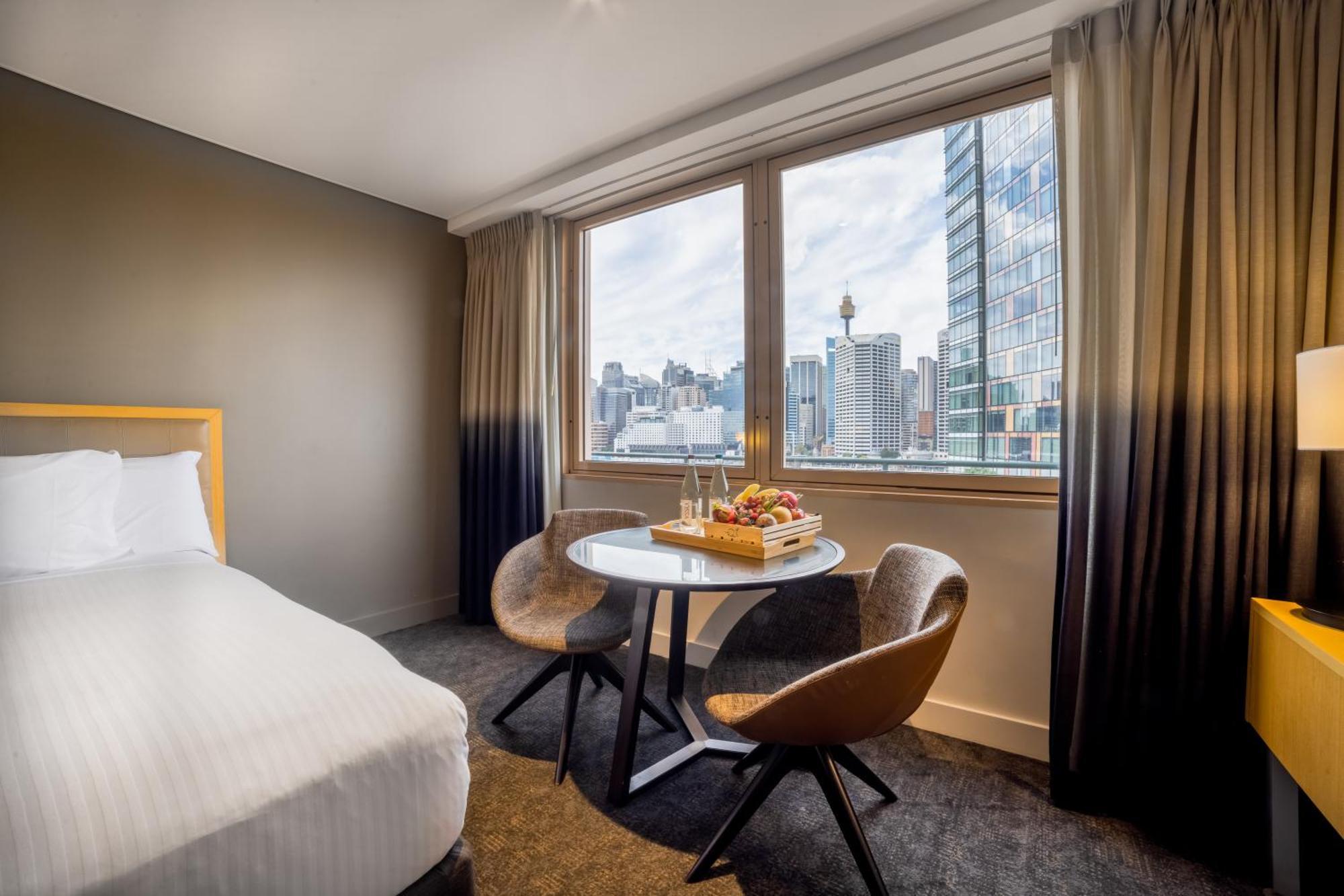 Novotel Darling Harbour 4*